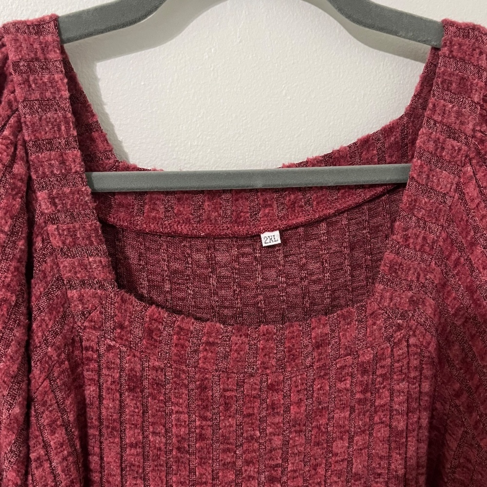Sweater - Picture 3 of 4